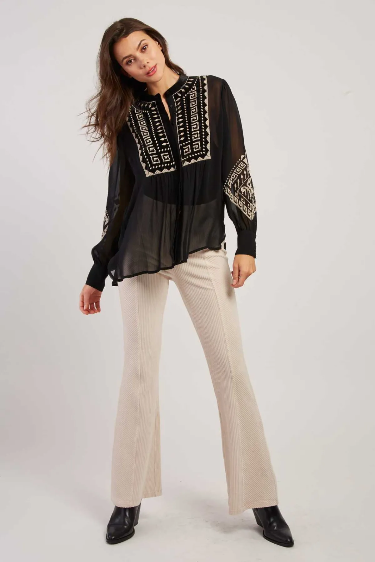 Sale Blouse brodée manches longues HARPER Les Blouses, Chemisiers & Tops