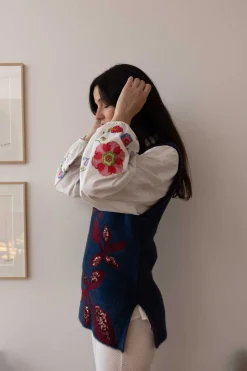 Shop Chemise brodée manches bouffantes HEIDELBERG Les Blouses, Chemisiers & Tops