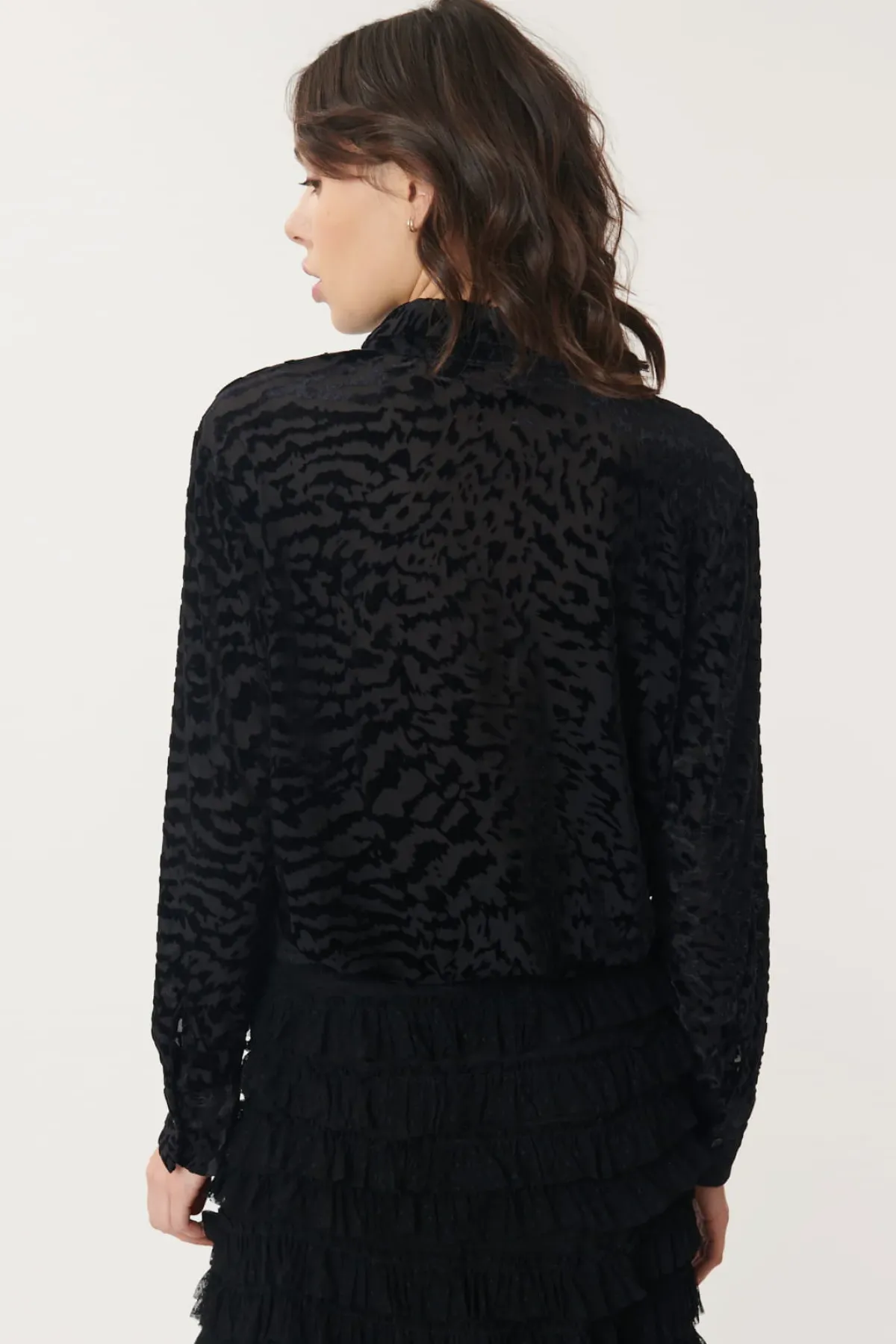 Online Chemise en jersey stretch de velour texturé dévoré MAIWEN Les Blouses, Chemisiers & Tops