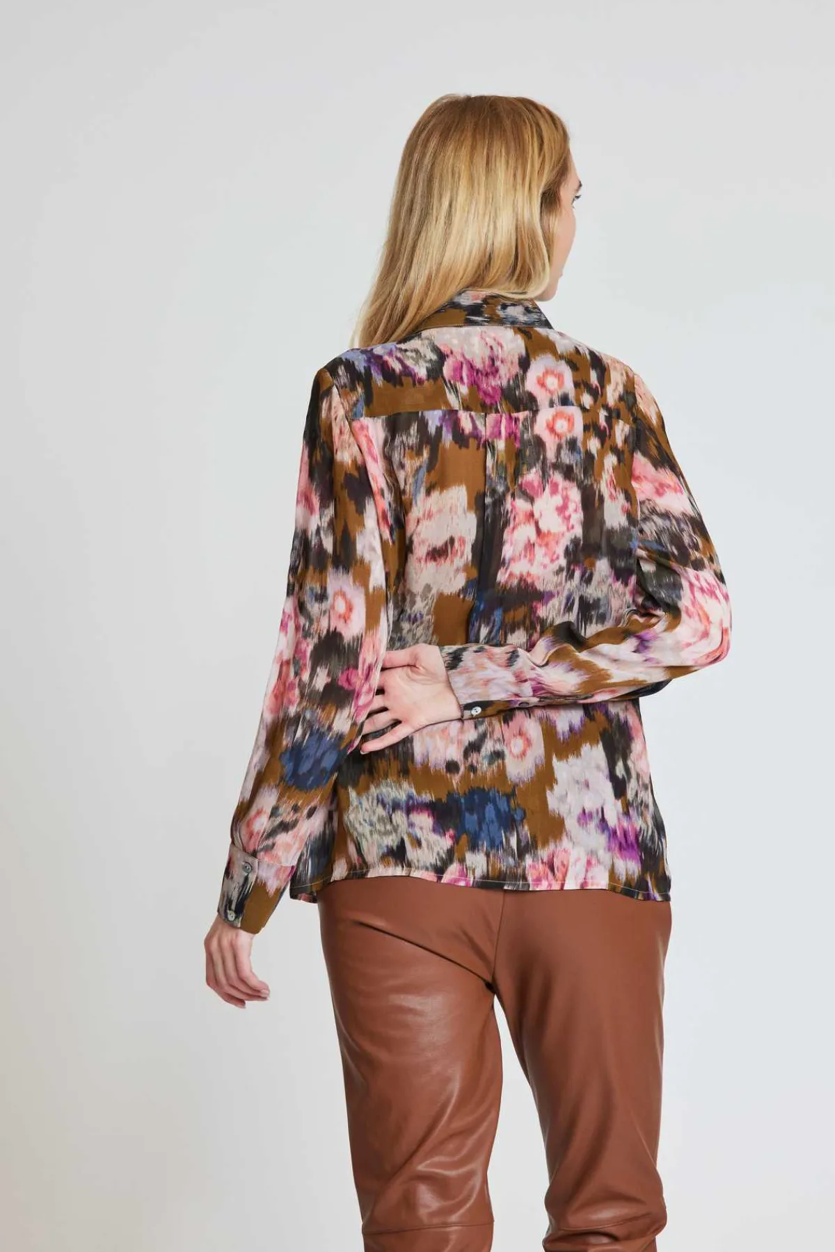 Discount Chemise imprimée et broderies JOLIE Les Blouses, Chemisiers & Tops