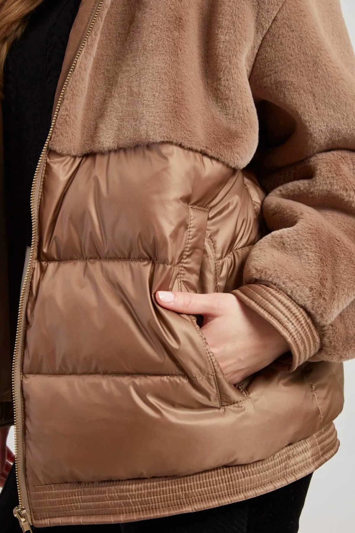 New Doudoune à capuche en fausse fourrure ELEONORE Les Manteaux, Vestes & Doudounes