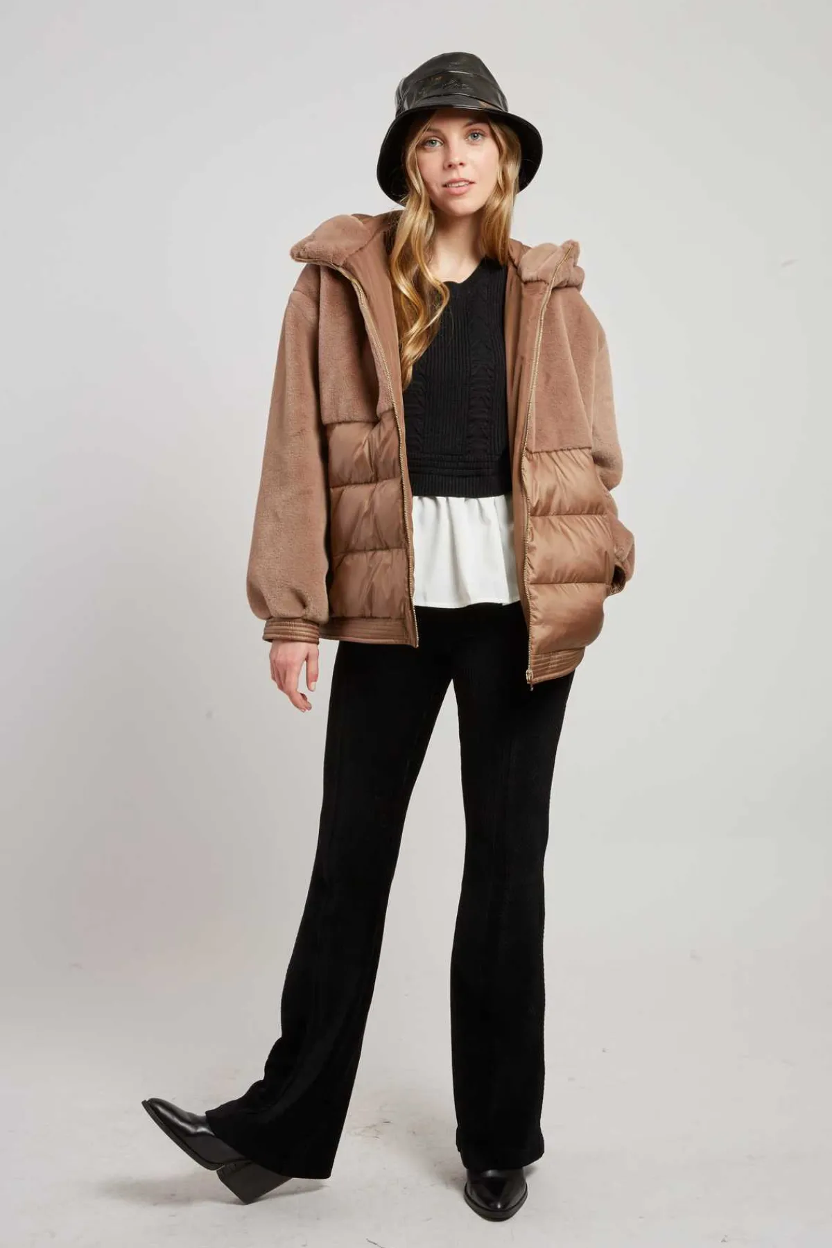 New Doudoune à capuche en fausse fourrure ELEONORE Les Manteaux, Vestes & Doudounes