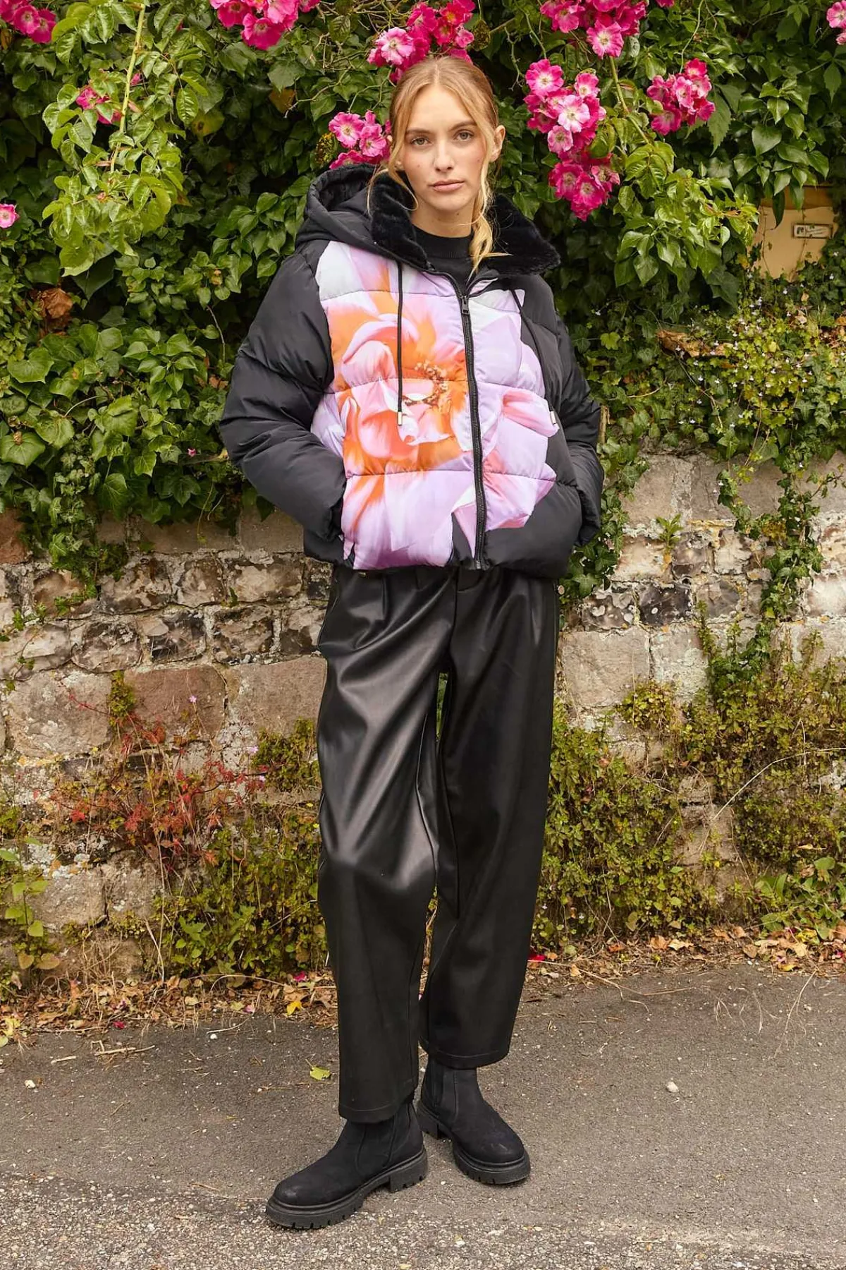 Sale Doudoune à capuche motif floral ELISA Les Manteaux, Vestes & Doudounes