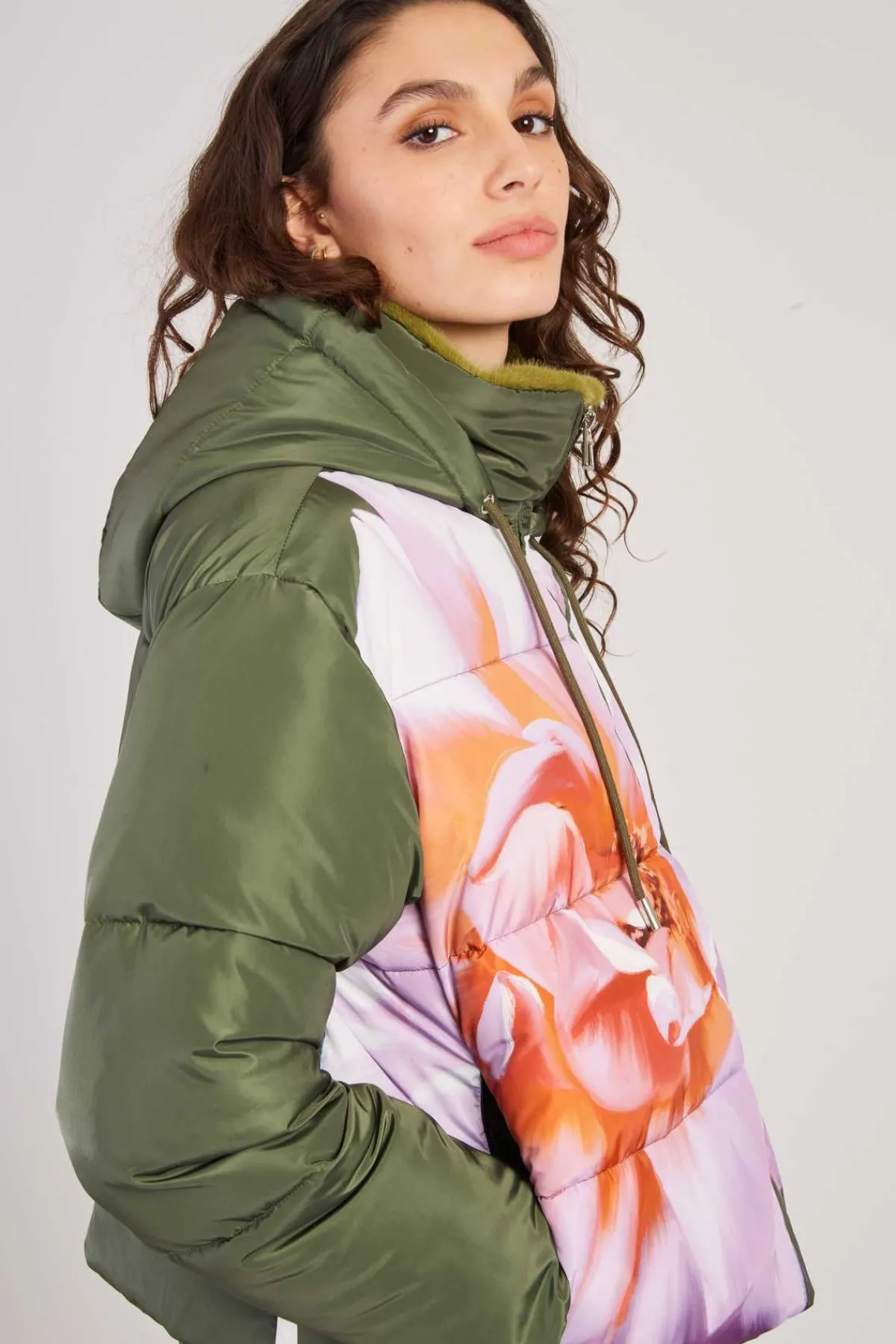 Sale Doudoune à capuche motif floral ELISA Les Manteaux, Vestes & Doudounes