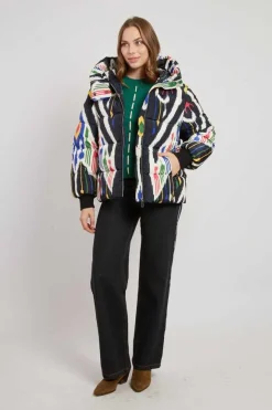 Shop Doudoune à capuche motif graphique EDITH Les Manteaux, Vestes & Doudounes