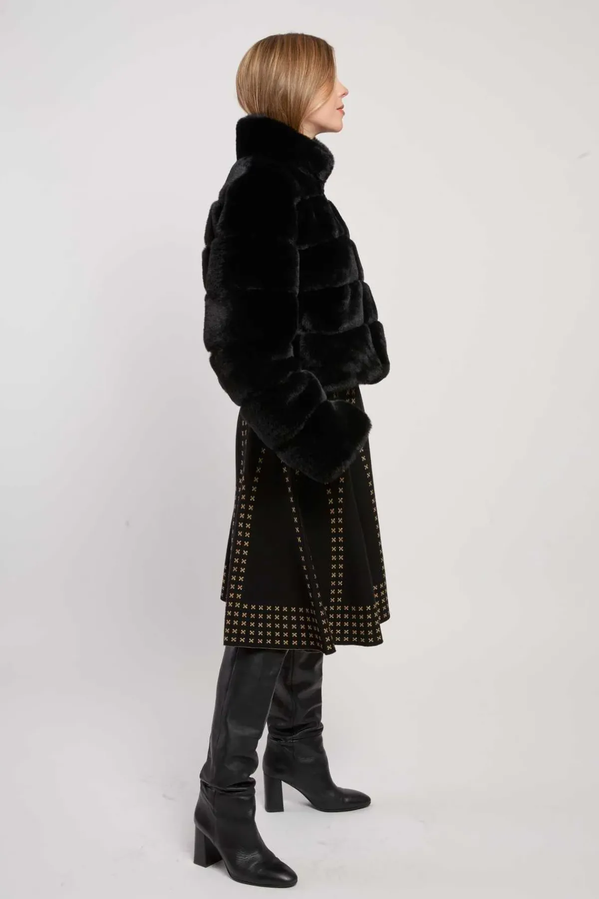 Sale Doudoune courte en fausse fourrure LAMAR Les Manteaux, Vestes & Doudounes