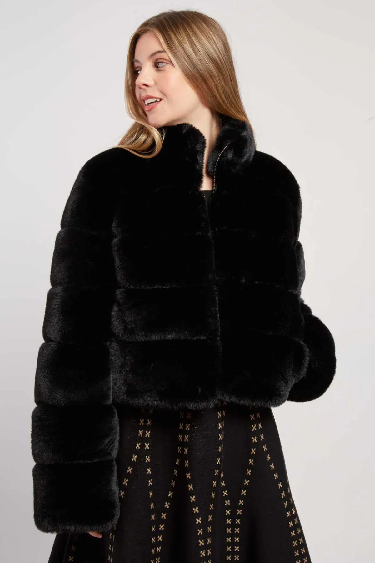 Sale Doudoune courte en fausse fourrure LAMAR Les Manteaux, Vestes & Doudounes