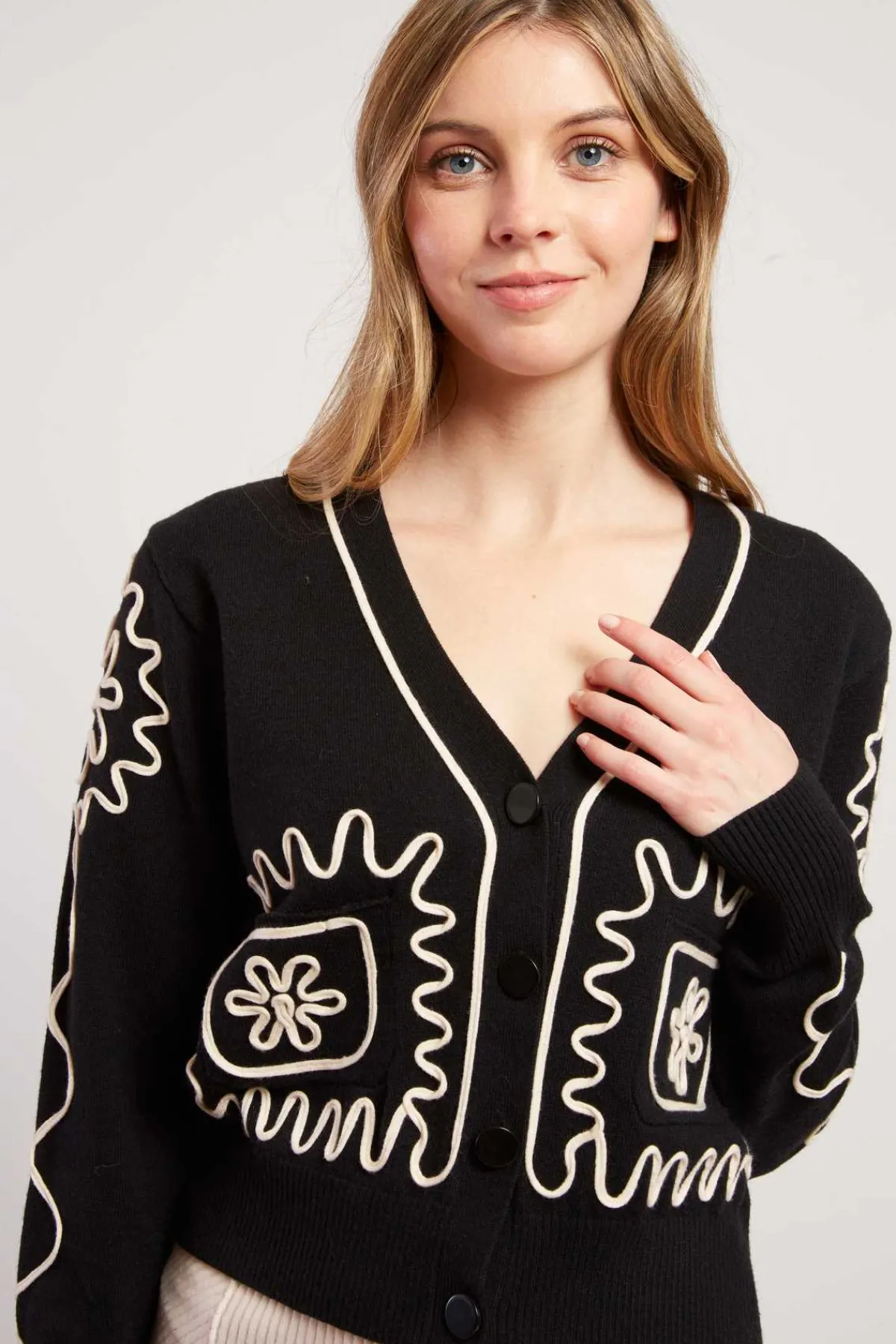 New Gilet court col V DALVA La Maille|Les Gilets, Cardigans & Pulls