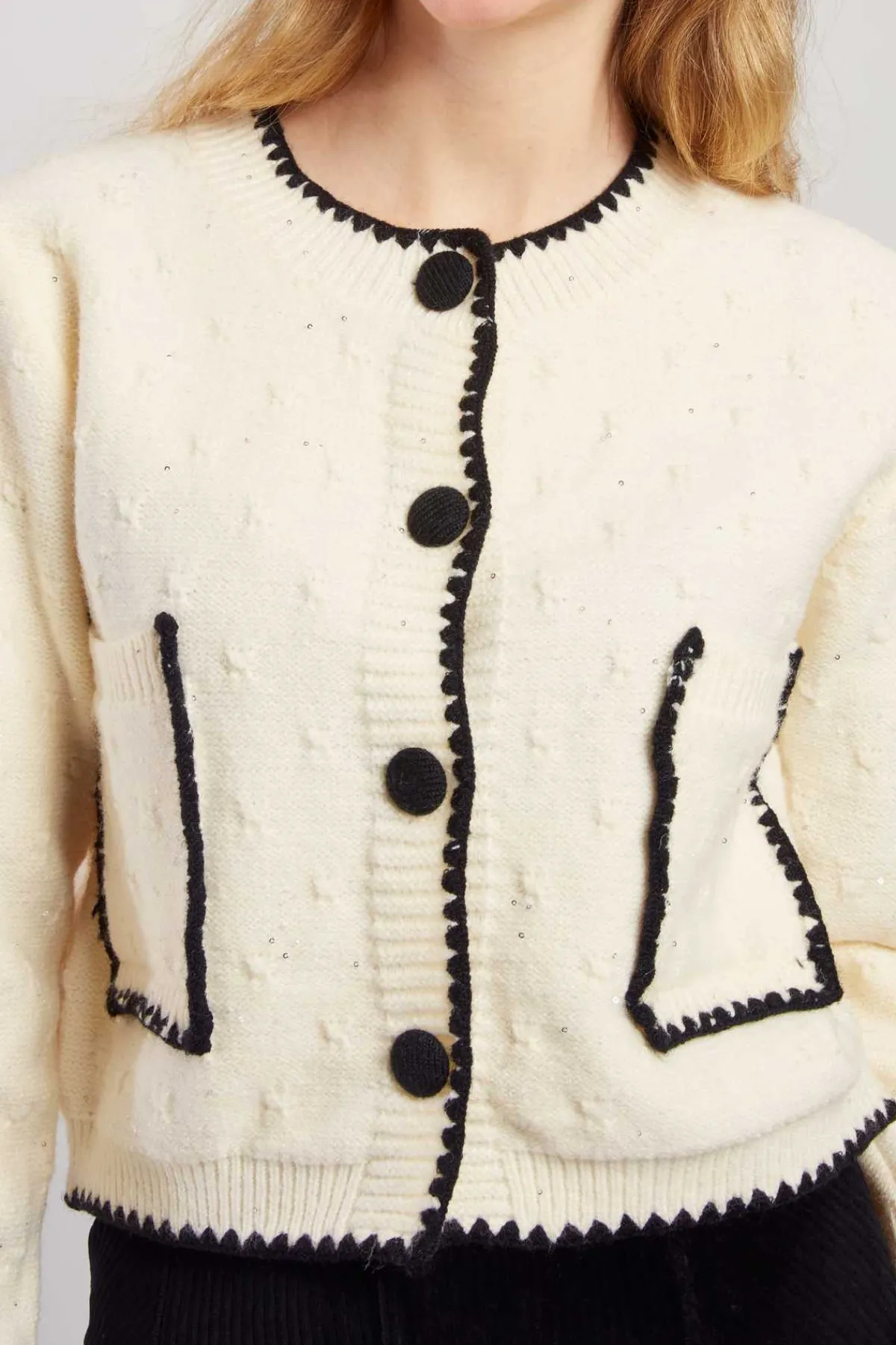 Best Gilet en maille bicolore brodé avec poches DALABA La Maille|Les Gilets, Cardigans & Pulls