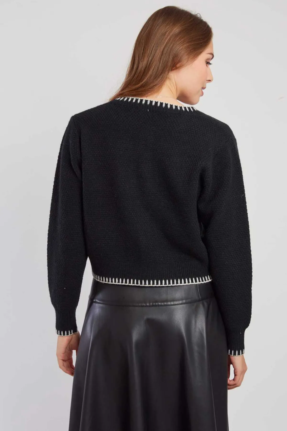 Sale Gilet en maille brodé manches longues DALILA Les Gilets, Cardigans & Pulls