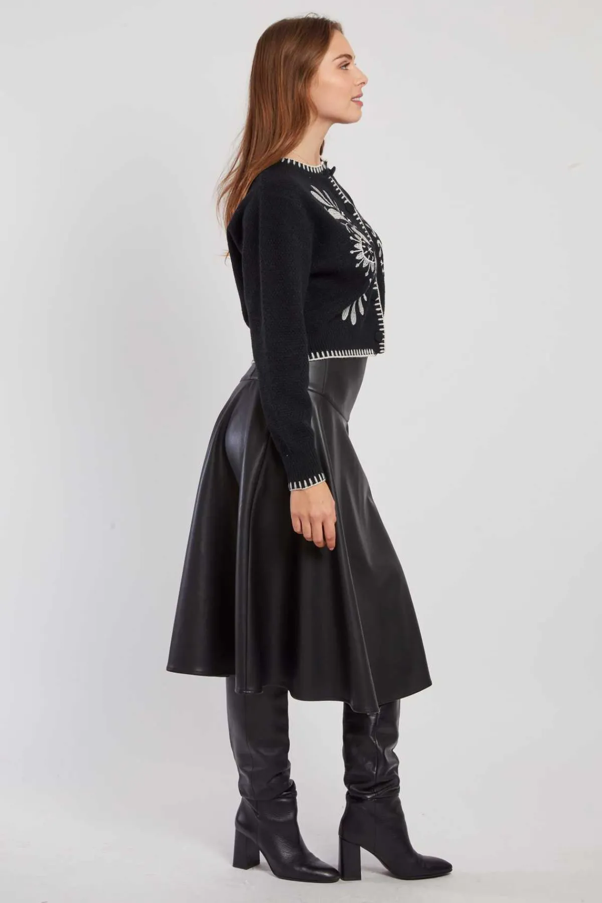 Sale Gilet en maille brodé manches longues DALILA Les Gilets, Cardigans & Pulls