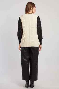 Shop Gilet en maille sans manches col V DARCY La Maille|Les Gilets, Cardigans & Pulls