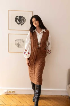 Shop Gilet en maille sans manches col V DARCY La Maille|Les Gilets, Cardigans & Pulls