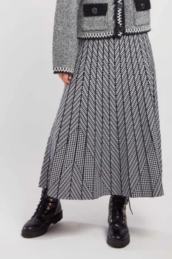 Fashion Jupe mi-long plissée en maille rayée GALANTE La Maille|Les Jupes & Pantalons