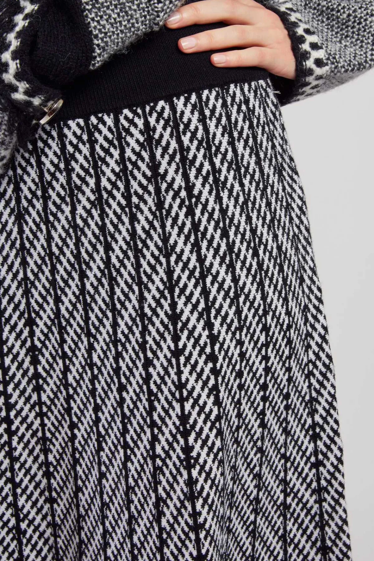 Fashion Jupe mi-long plissée en maille rayée GALANTE La Maille|Les Jupes & Pantalons