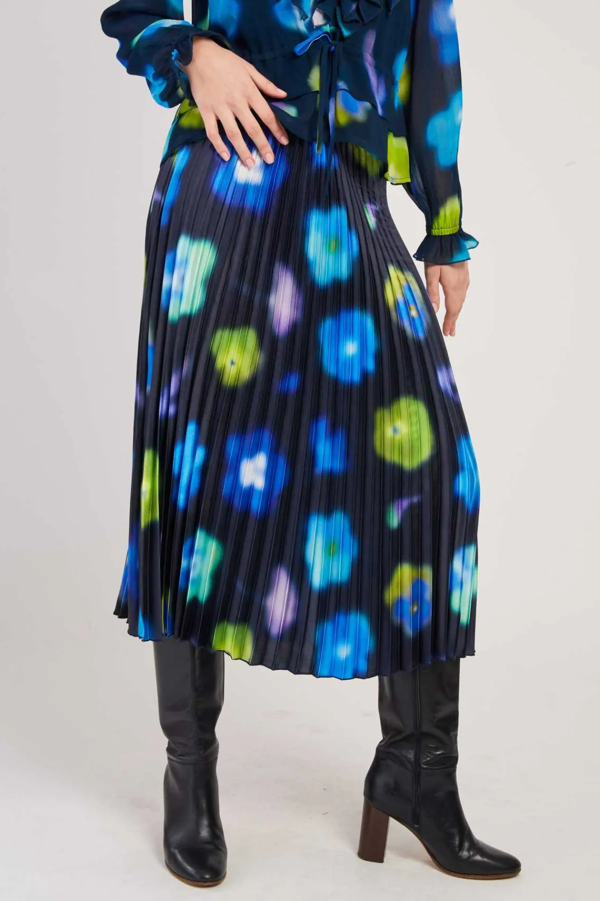 Cheap Jupe mi-longue à imprimé floral GERALDINE Les Jupes & Pantalons