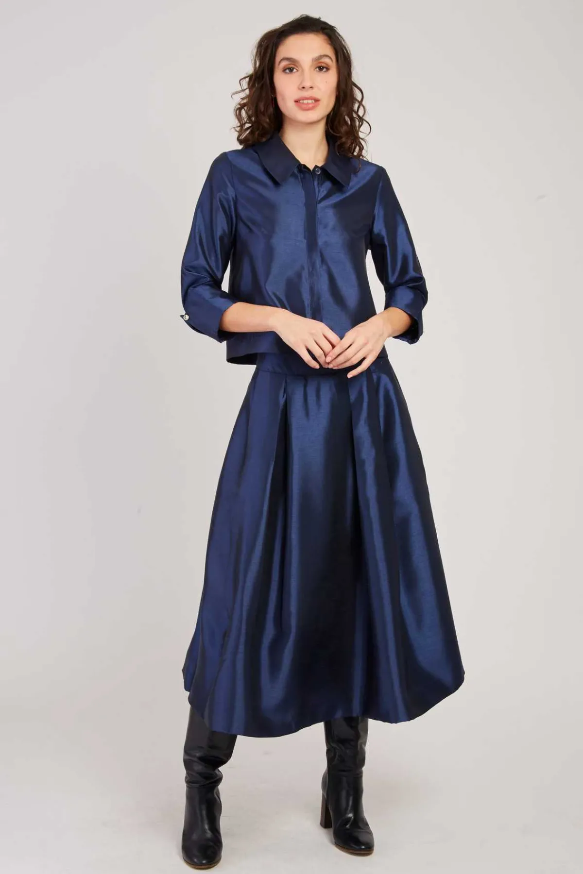 Outlet Jupe mi-longue evasée satinée GAVINA Les Jupes & Pantalons