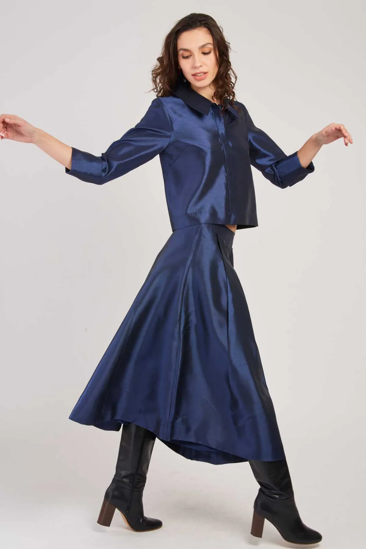 Outlet Jupe mi-longue evasée satinée GAVINA Les Jupes & Pantalons