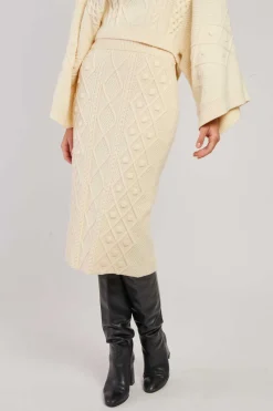 Shop Jupe mi-longue unie en maille torsadée GEMINA La Maille|Les Jupes & Pantalons