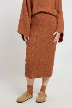 Shop Jupe mi-longue unie en maille torsadée GEMINA La Maille|Les Jupes & Pantalons