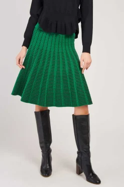 Sale Jupe mi-longue évasée en maille à carreaux GAELLE Les Jupes & Pantalons