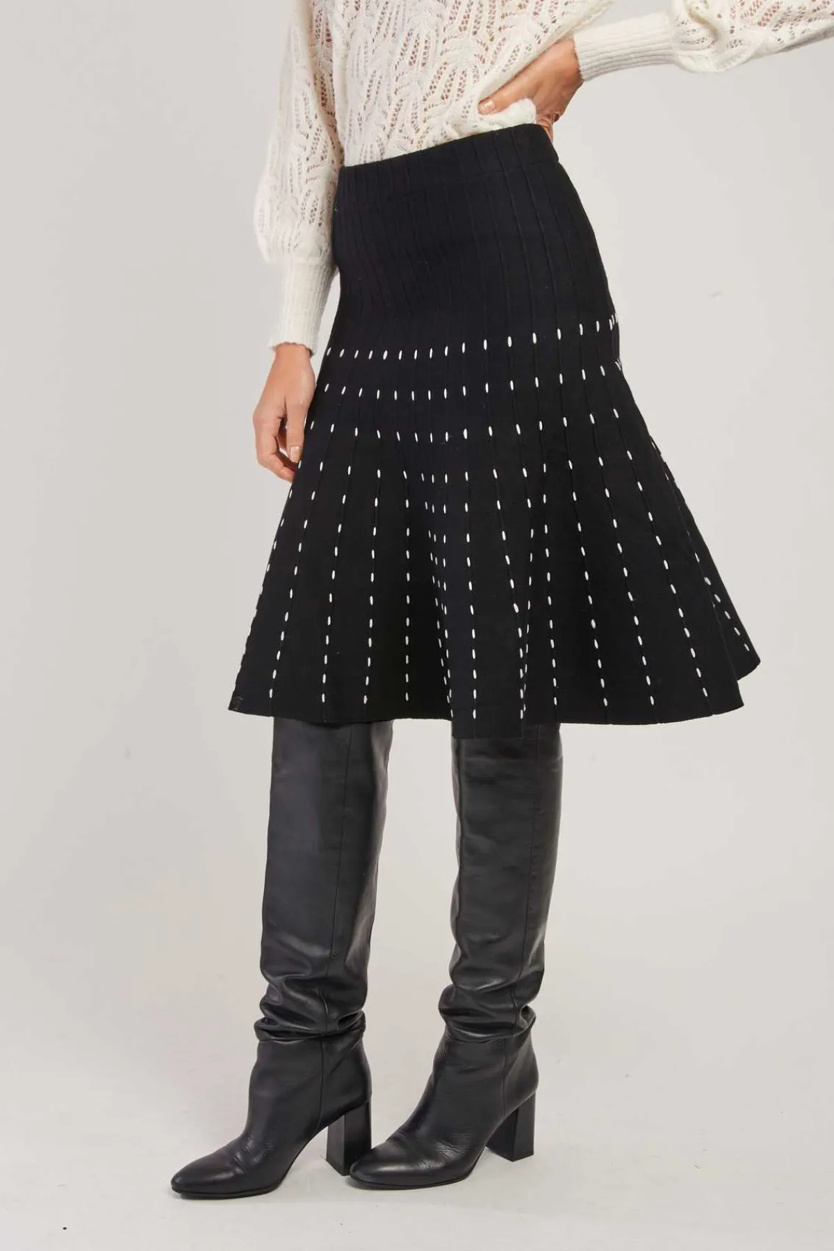 Best Sale Jupe évasée mi-longue en maille GIACOMA La Maille|Les Jupes & Pantalons