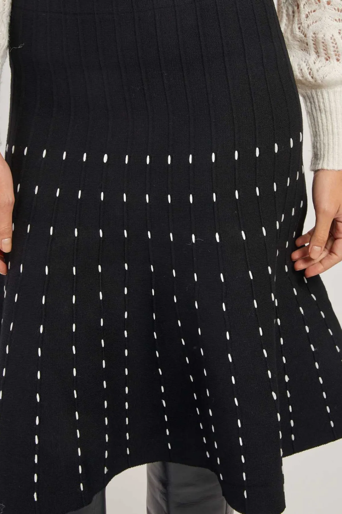 Best Sale Jupe évasée mi-longue en maille GIACOMA La Maille|Les Jupes & Pantalons