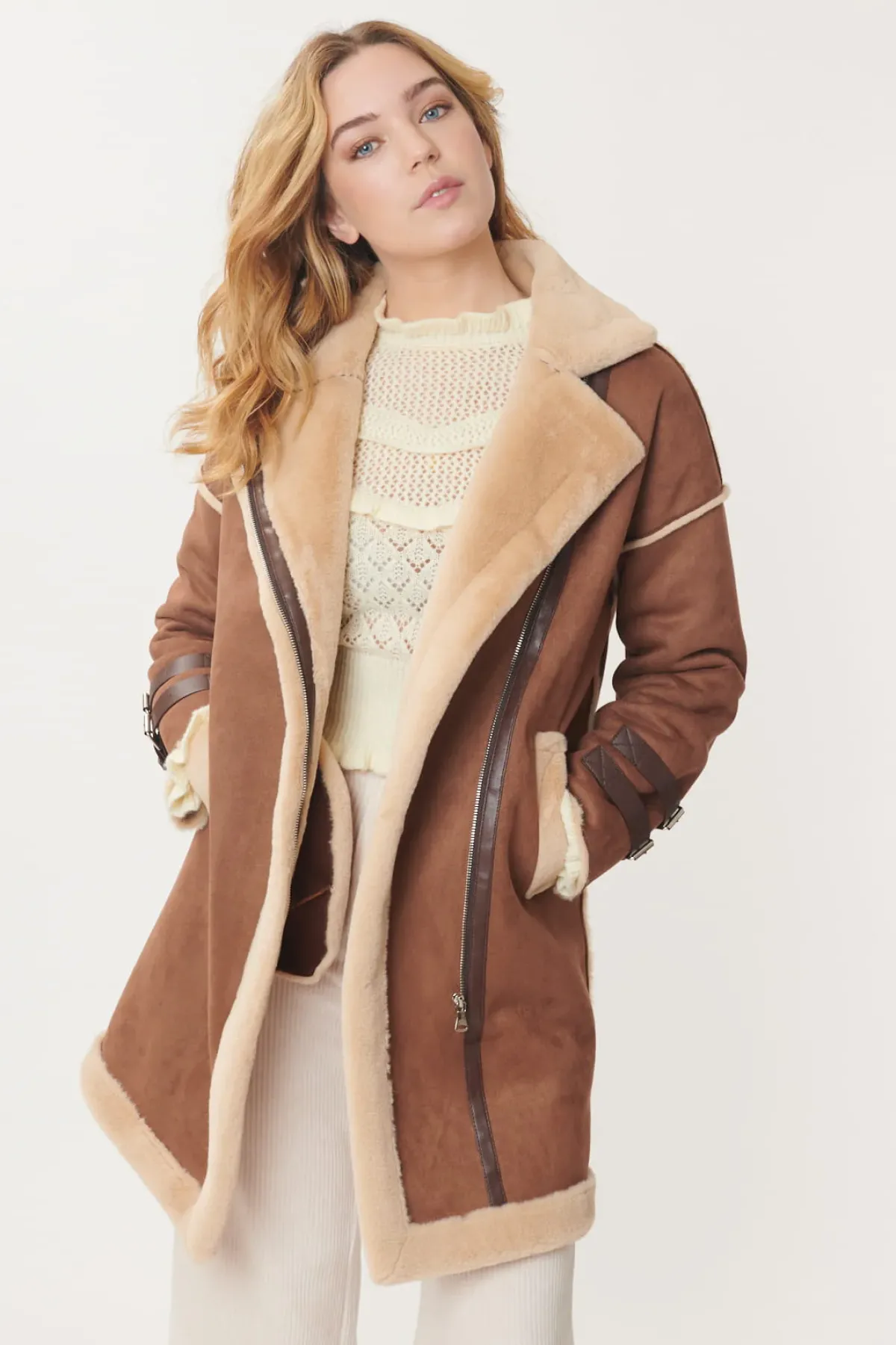 Hot Manteau en simili dain et fausse fourrure CILLA Les Manteaux, Vestes & Doudounes