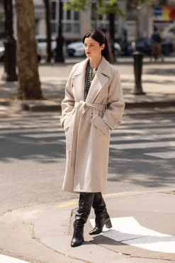 New Manteau long uni avec une ceinture LOYALE Les Manteaux, Vestes & Doudounes