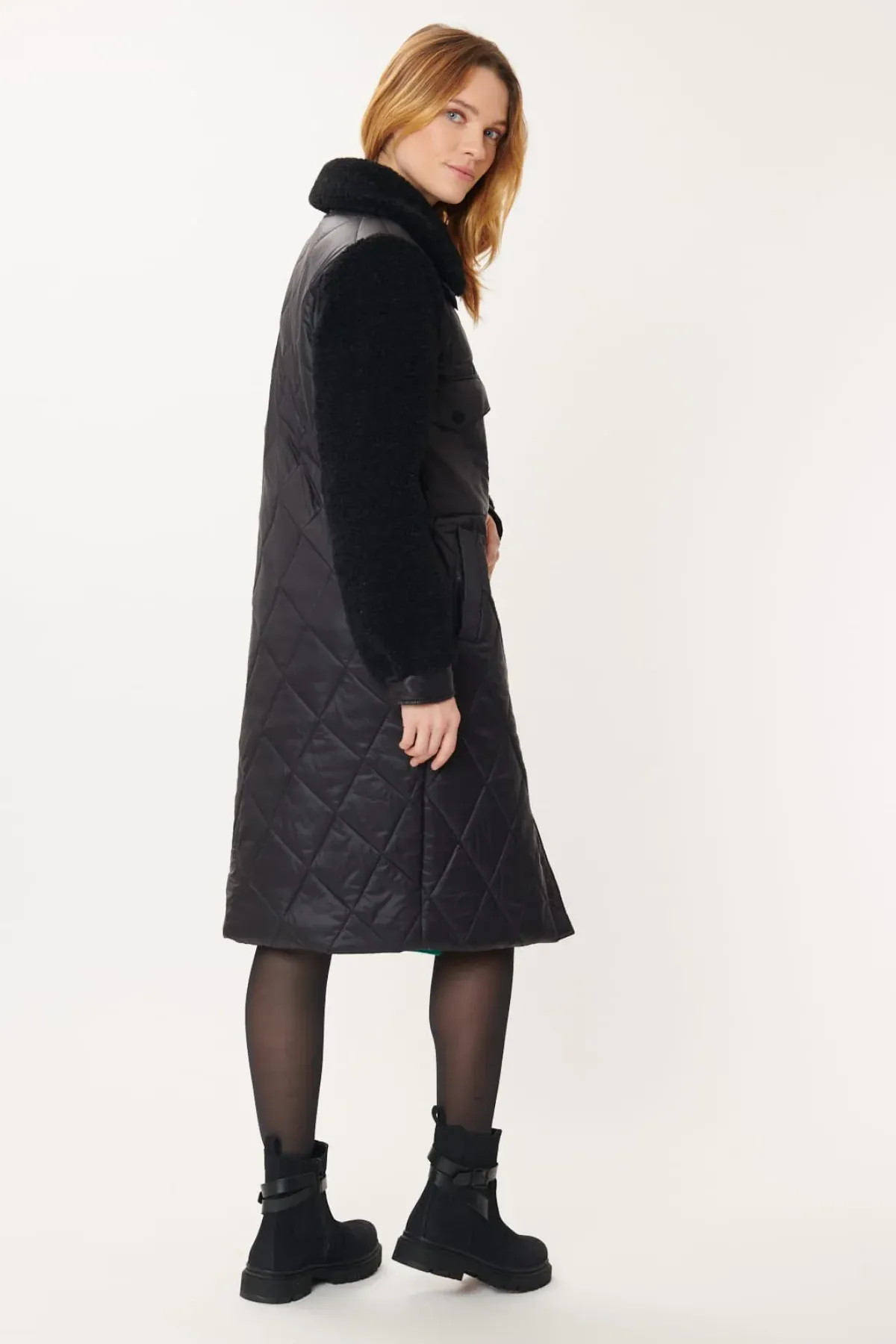 Discount Manteau matelassé et fausse fourrure FIRMINE Les Manteaux, Vestes & Doudounes