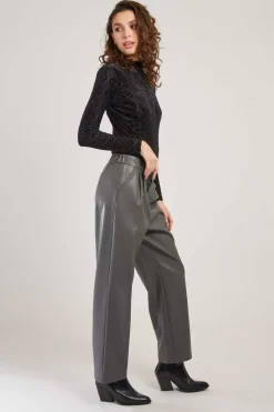 Clearance Pantalon droit en similicuir RADIEUSE Les Jupes & Pantalons