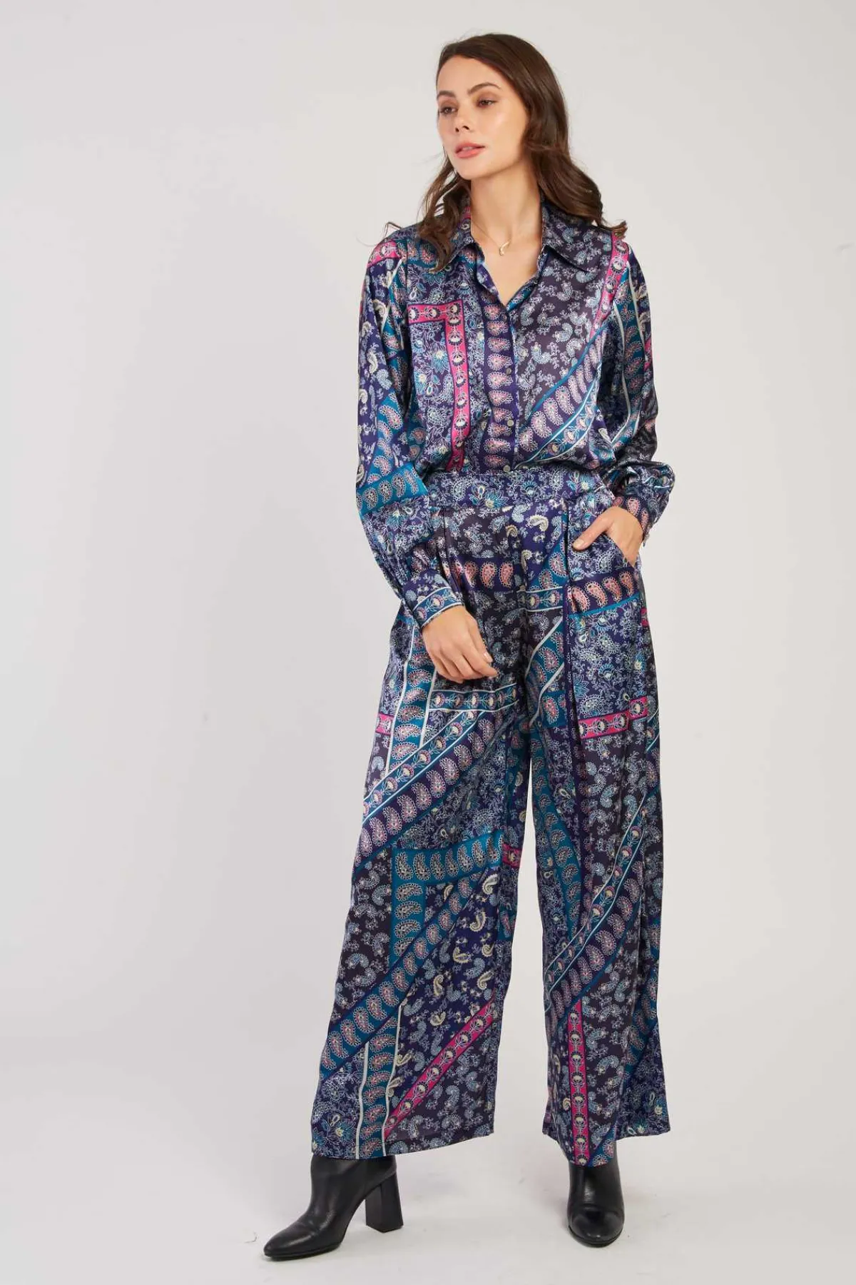 Best Pantalon fluide en satin imprimé RAYONNANTE Les Jupes & Pantalons