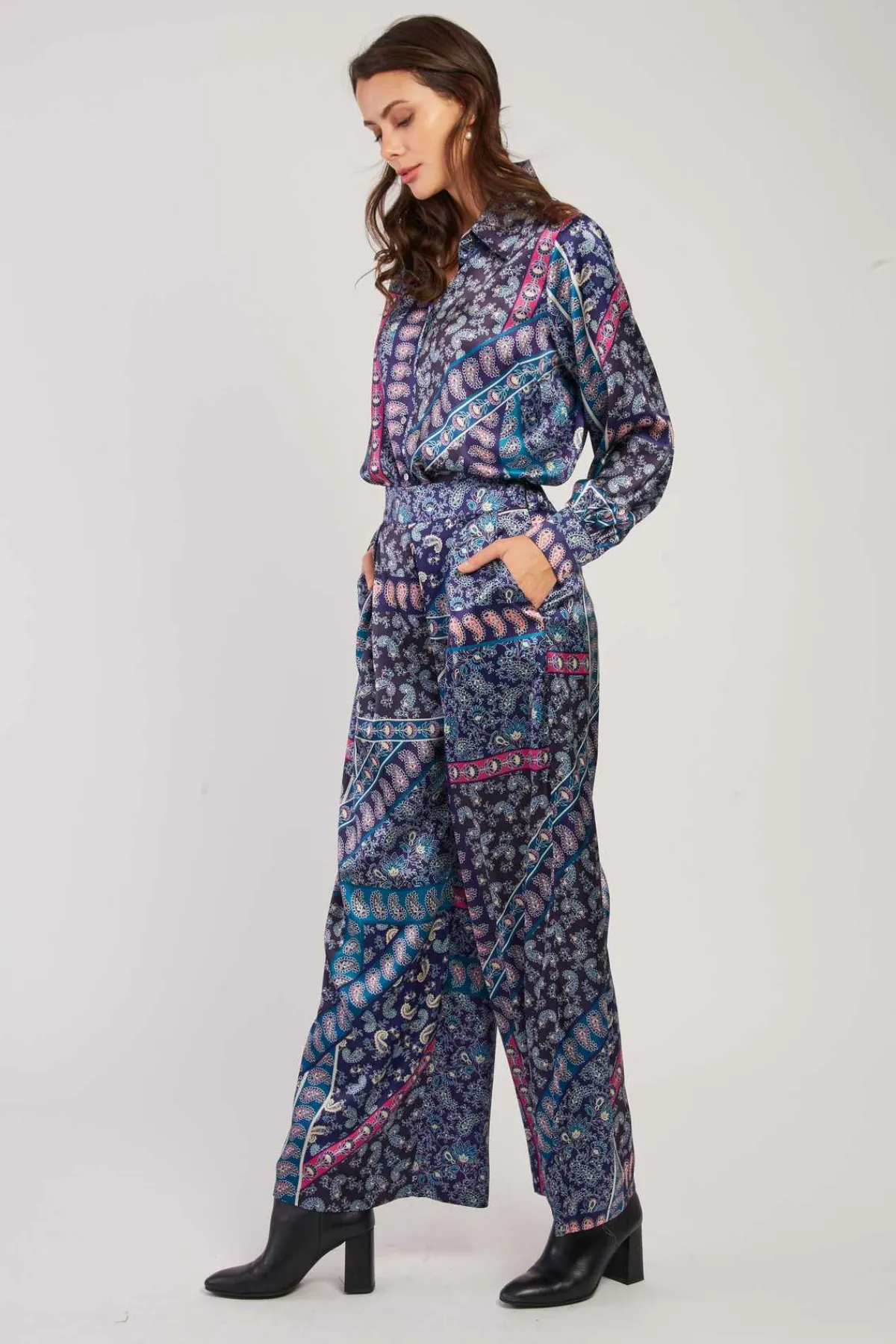 Best Pantalon fluide en satin imprimé RAYONNANTE Les Jupes & Pantalons