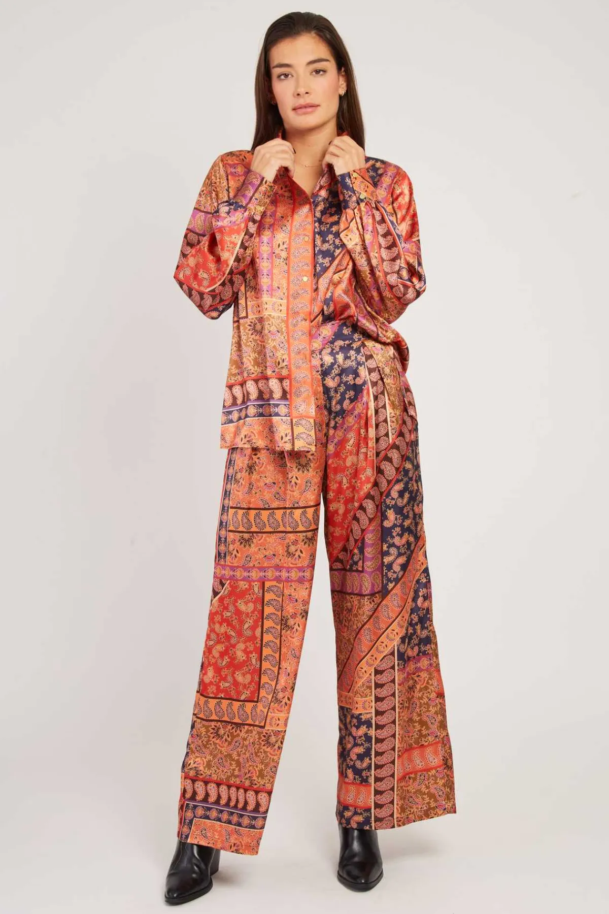 Best Pantalon fluide en satin imprimé RAYONNANTE Les Jupes & Pantalons