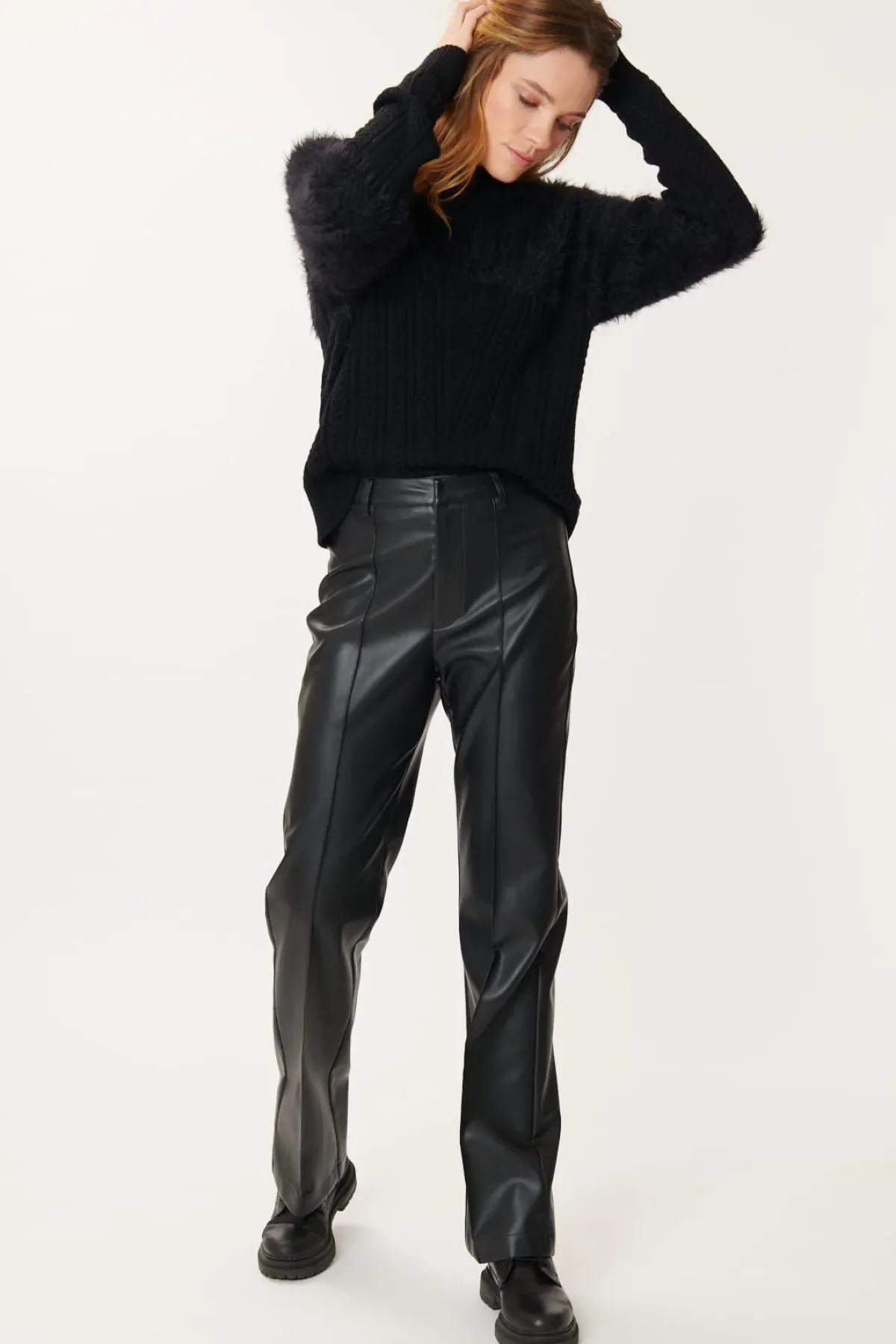 Hot Pantalon Similicuir 7/8 - NADIA Les Jupes & Pantalons