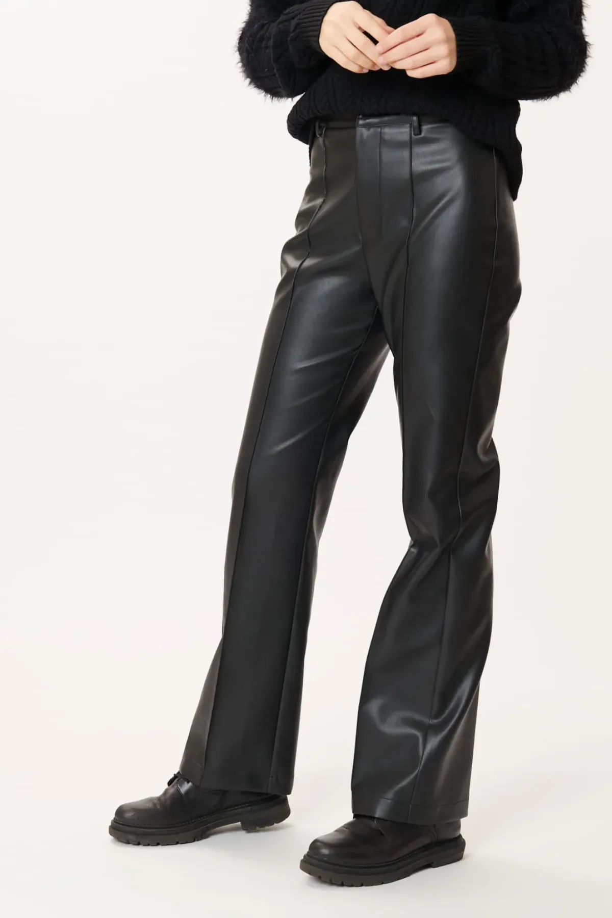 Hot Pantalon Similicuir 7/8 - NADIA Les Jupes & Pantalons
