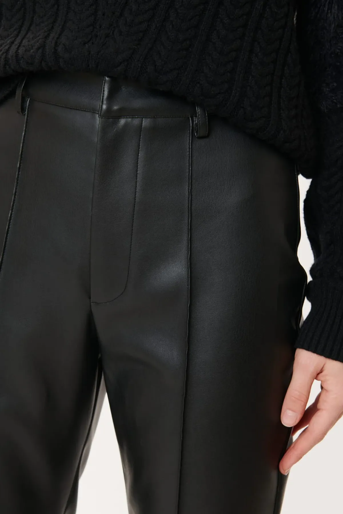 Hot Pantalon Similicuir 7/8 - NADIA Les Jupes & Pantalons