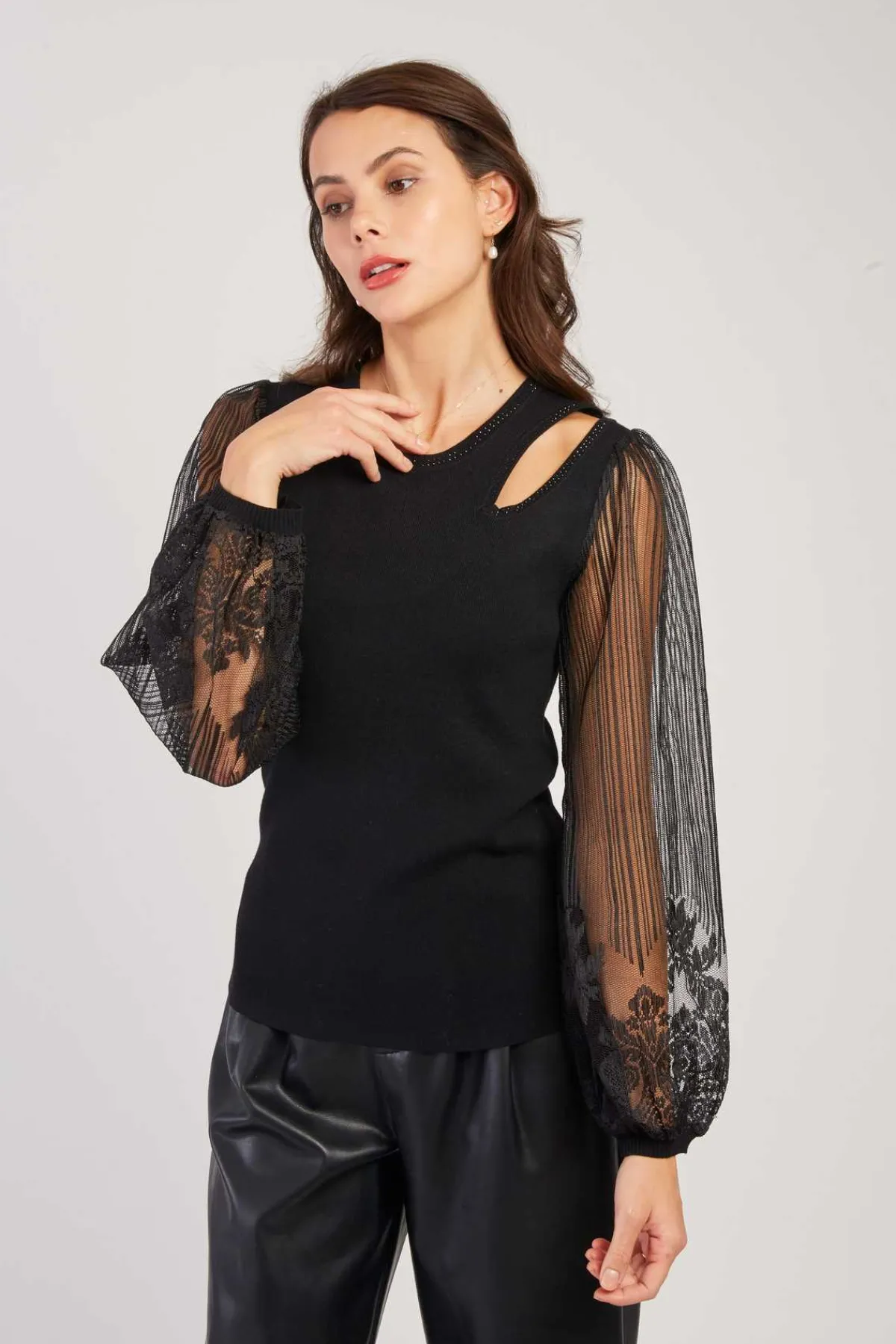 Sale Pull léger avec manches bouffantes transparentes CARACAS Les Gilets, Cardigans & Pulls|Les Blouses, Chemisiers & Tops