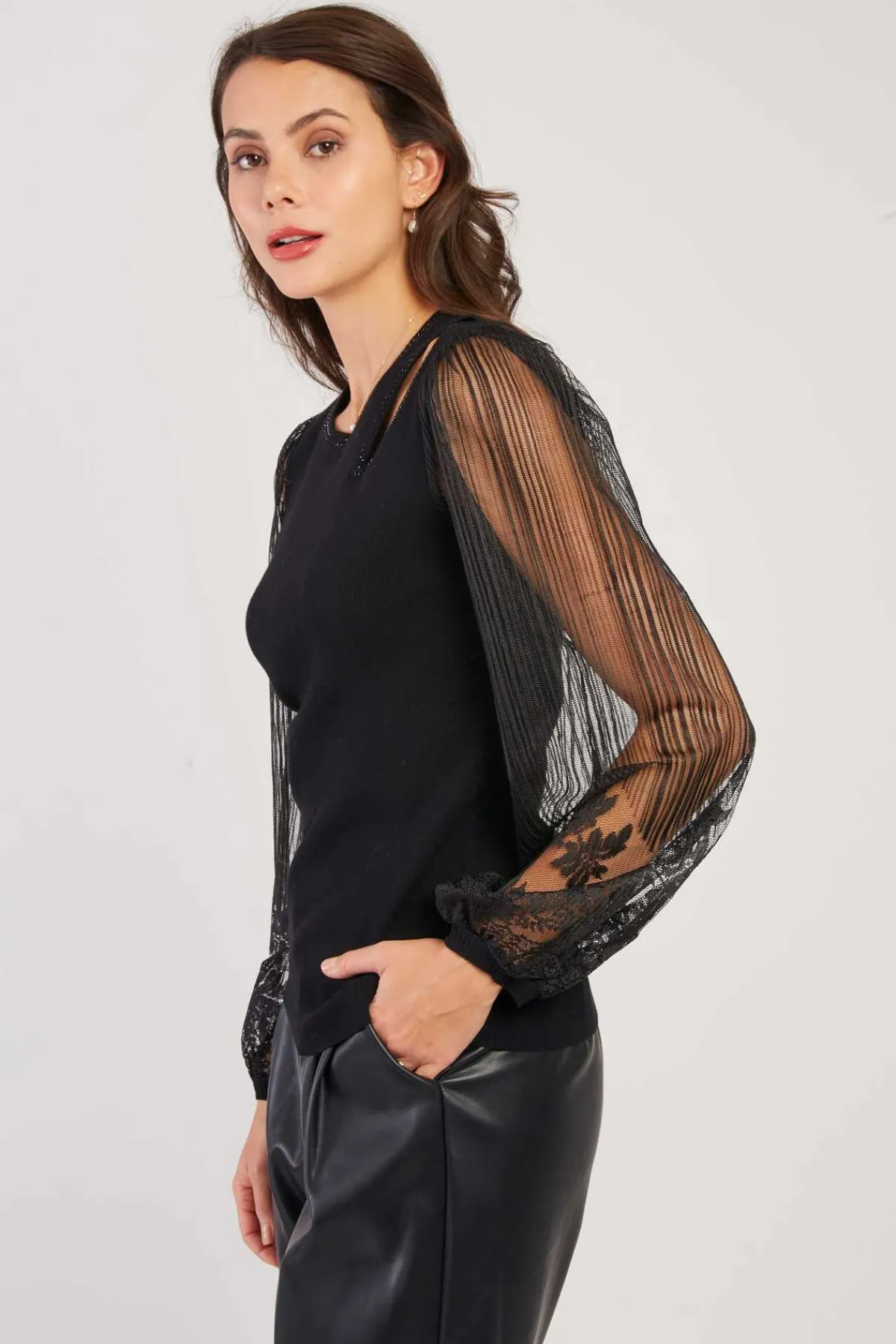 Sale Pull léger avec manches bouffantes transparentes CARACAS Les Gilets, Cardigans & Pulls|Les Blouses, Chemisiers & Tops