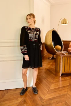 Cheap Robe courte brodée manches longues VANILLE Robes Courtes