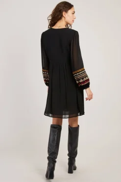 Cheap Robe courte brodée manches longues VANILLE Robes Courtes