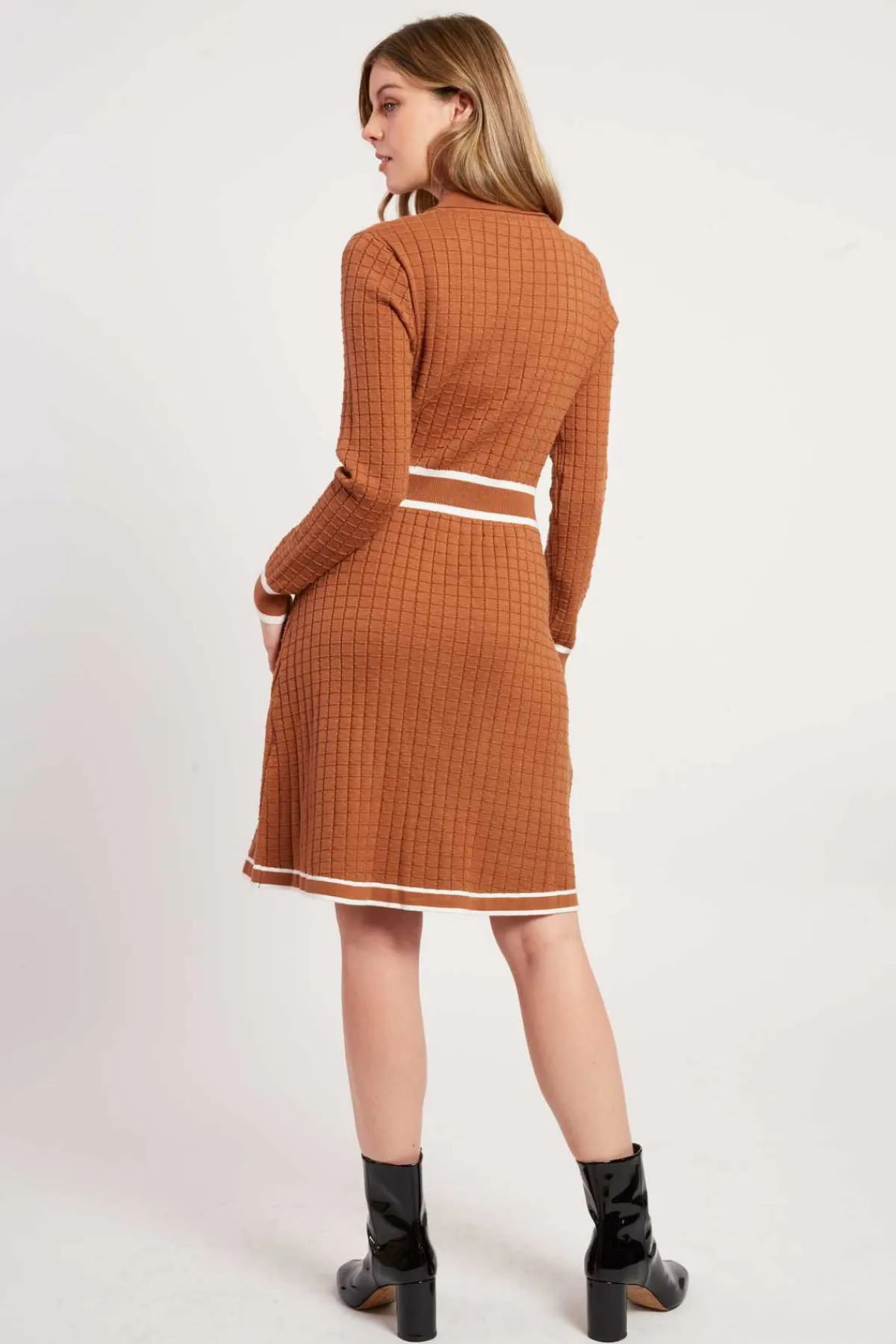 Shop Robe courte en maille avec manches longues JADE La Maille|Robes Courtes