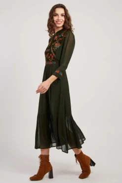 Shop Robe mi-longue brodée manches longues VEDA Robes Longues