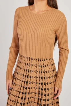 Shop Robe mi-longue en maille graphique JAVA La Maille|Robes Longues