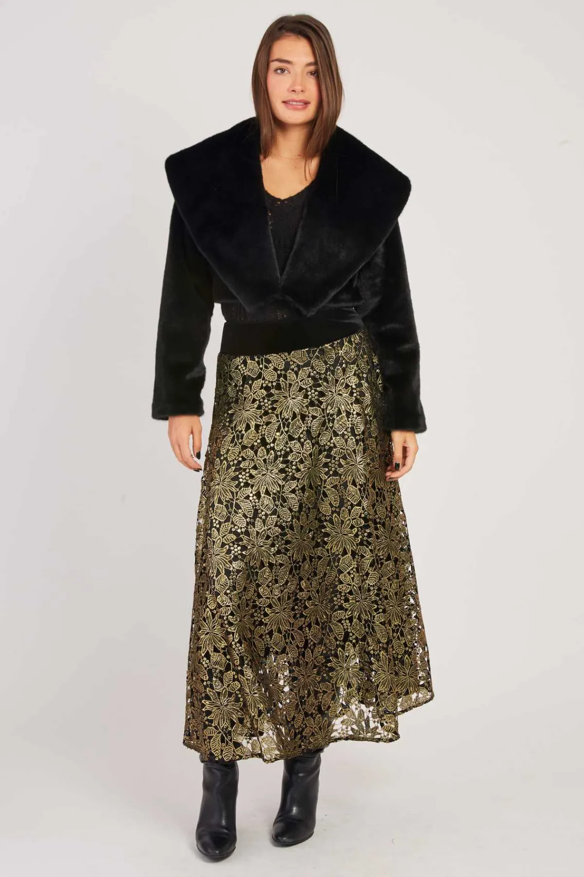 Outlet Veste courte en fausse fourrure LALIE Les Manteaux, Vestes & Doudounes