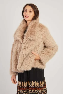 Cheap Veste courte en fausse LUCINDA Les Manteaux, Vestes & Doudounes