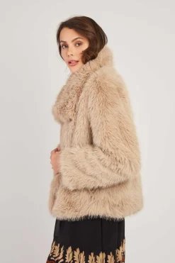 Cheap Veste courte en fausse LUCINDA Les Manteaux, Vestes & Doudounes