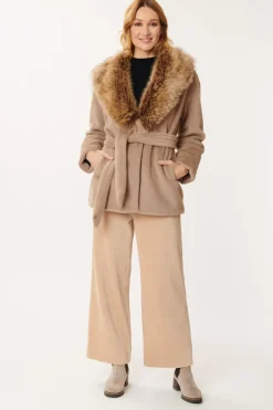 Clearance Veste en fausse fourrure CAPUCINE Les Manteaux, Vestes & Doudounes