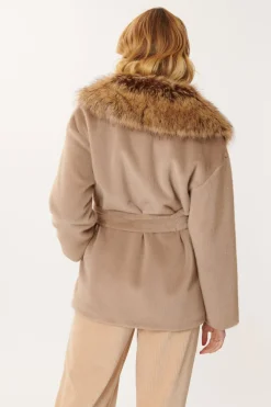 Clearance Veste en fausse fourrure CAPUCINE Les Manteaux, Vestes & Doudounes