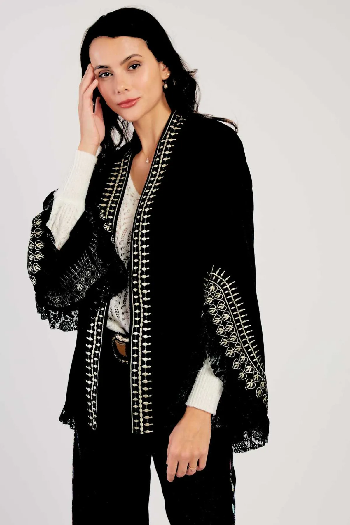 Discount Veste kimono manches longues à broderies LOULOU Les Manteaux, Vestes & Doudounes